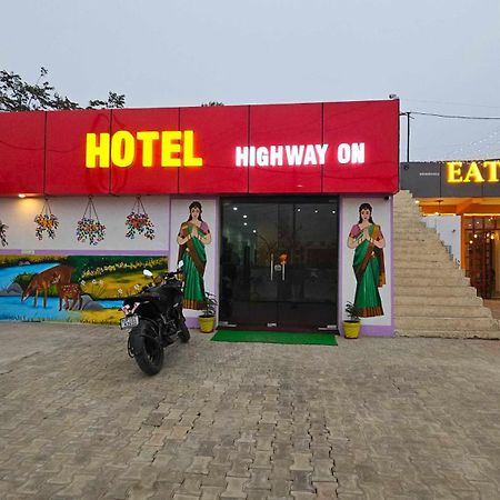 Hotel O Highway On ميروت المظهر الخارجي الصورة